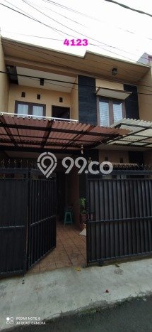 Dijual Hunian Rumah Terawat 3 Kamar di Pondok Kelapa, Jakarta Timur Dijual Hunian Rumah Terawat 3 Kamar di Pondok Kelapa, Jakarta Timur