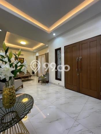 Ready to Use! Premium House LT 392m2 Desain Elegan di Pondok Pinang Ready to Use! Premium House LT 392m2 Desain Elegan di Pondok Pinang