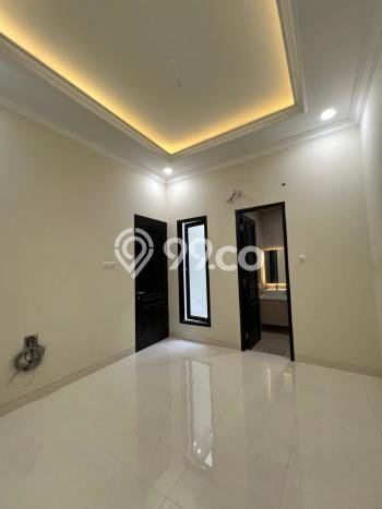 Dijual Rumah Mewah Elegan Dengan View Eksklusif di Rawamangun, Jakarta Timur Dijual Rumah Mewah Elegan Dengan View Eksklusif di Rawamangun, Jakarta Timur