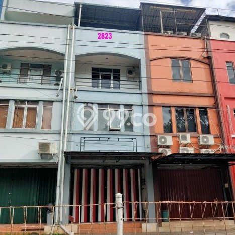 Ruko disewakan lokasi strategis Duren Sawit Jakarta Timur 360m2 Ruko disewakan lokasi strategis Duren Sawit Jakarta Timur 360m2
