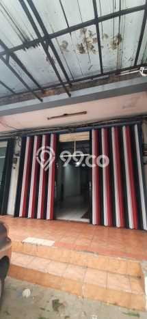 Ruko disewakan lokasi strategis Duren Sawit Jakarta Timur 360m2 Ruko disewakan lokasi strategis Duren Sawit Jakarta Timur 360m2