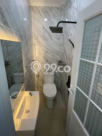 Rumah Strategis Modern Lb 90m2 di Johar Baru, Jakarta Pusat Rumah Strategis Modern Lb 90m2 di Johar Baru, Jakarta Pusat