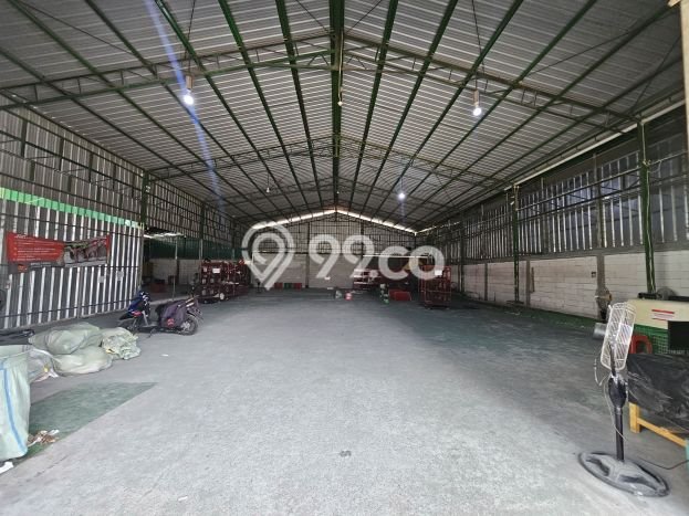 Gudang untuk Disewa di Pusat Bekasi Luas Bangunan 750m2 Gudang untuk Disewa di Pusat Bekasi Luas Bangunan 750m2