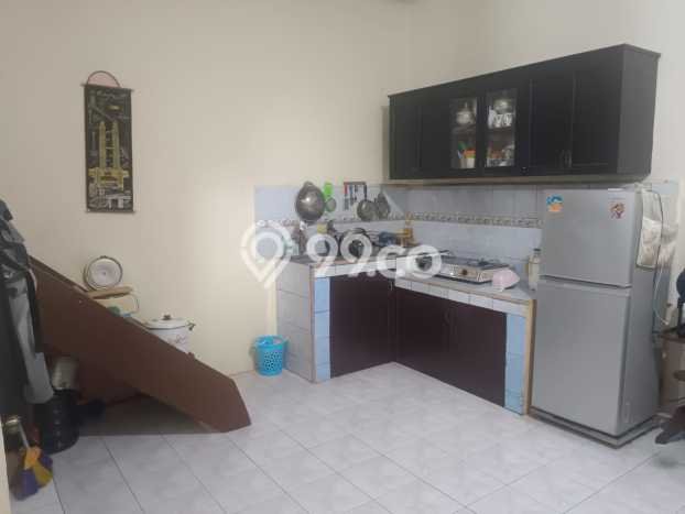 Rumah Modern Cantik 2 KT Bisa Langsung Pindah di Cipondoh Rumah Modern Cantik 2 KT Bisa Langsung Pindah di Cipondoh