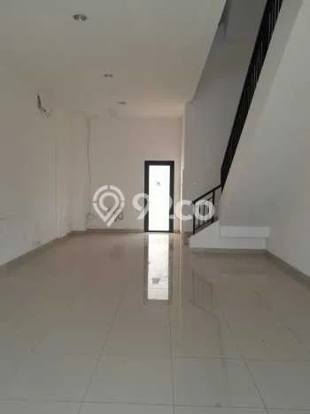 Ruko Area Bisnis di Modernland, Luas 225m2m², Posisi Prima Ruko Area Bisnis di Modernland, Luas 225m2m², Posisi Prima