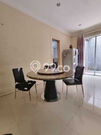 For Sale! Premium House LT 240m2 Desain Elegan di Modernland For Sale! Premium House LT 240m2 Desain Elegan di Modernland