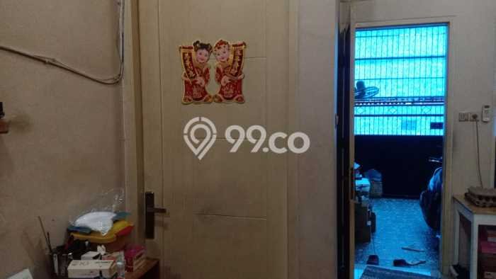 Rumah Strategis Minimalis Lb 84m2 di Cipondoh, Tangerang Rumah Strategis Minimalis Lb 84m2 di Cipondoh, Tangerang