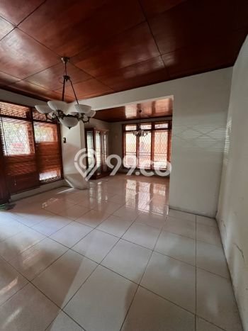 Siap Huni Hunian Elit 3 Kamar di Cipondoh Dekat ke Mana Saja Siap Huni Hunian Elit 3 Kamar di Cipondoh Dekat ke Mana Saja