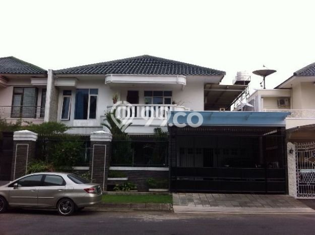 Rumah Mewah LB 280m2 Siap Pakai Desain Elegan di Modernland, Tangerang Rumah Mewah LB 280m2 Siap Pakai Desain Elegan di Modernland, Tangerang