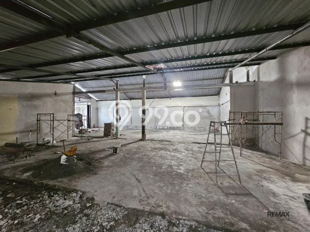 Unit Gudang Tersedia di Kerobokan Kaja Spesifikasi LB 300m2 Unit Gudang Tersedia di Kerobokan Kaja Spesifikasi LB 300m2