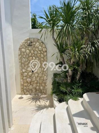 Vila Kawasan , Luas 210m2m², Lokasi Strategis Vila Kawasan , Luas 210m2m², Lokasi Strategis