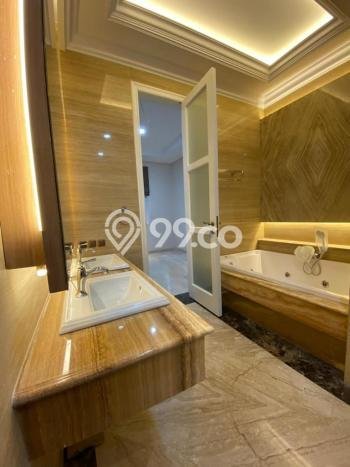 Hunian Mewah LB 1050m2 Siap Huni Desain Elegan di Pondok Indah, Jakarta Selatan Hunian Mewah LB 1050m2 Siap Huni Desain Elegan di Pondok Indah, Jakarta Selatan