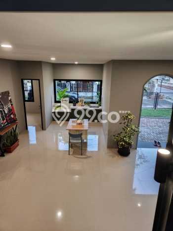 For Sale! Luxury House LT 195m2 Desain Modern di BSD For Sale! Luxury House LT 195m2 Desain Modern di BSD