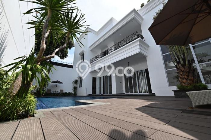Hunian Mewah LB 1050m2 Siap Huni Desain Elegan di Pondok Indah, Jakarta Selatan Hunian Mewah LB 1050m2 Siap Huni Desain Elegan di Pondok Indah, Jakarta Selatan