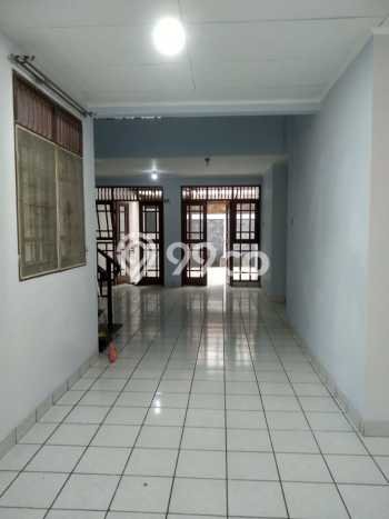 RARE UNIT! Rumah kawasan BSD, 1 KM, Pemandangan Kota, Luas 300m² Bangunan 200m² RARE UNIT! Rumah kawasan BSD, 1 KM, Pemandangan Kota, Luas 300m² Bangunan 200m²