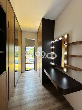 Rumah Elit Modern Tanpa Renovasi di Alam Sutera Tangerang Rumah Elit Modern Tanpa Renovasi di Alam Sutera Tangerang