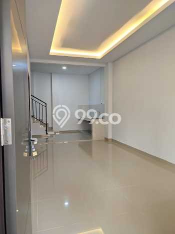 Jual Rumah Eksklusif 3 KT di Gading Serpong, Tangerang Jual Rumah Eksklusif 3 KT di Gading Serpong, Tangerang