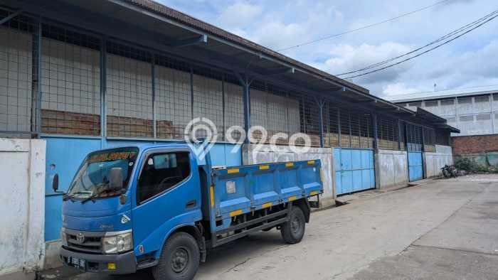 Gudang Bagus Dijual LB 1674m2 Lokasi Strategis Jakarta Barat Area Cocok untuk Berbisnis Gudang Bagus Dijual LB 1674m2 Lokasi Strategis Jakarta Barat Area Cocok untuk Berbisnis