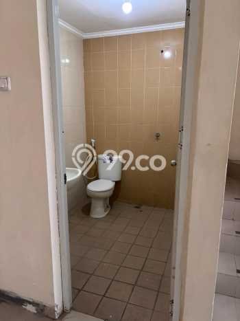 Ruko di , Luas 236m2m², Lokasi Strategis Ruko di , Luas 236m2m², Lokasi Strategis