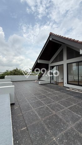Siap Huni Hunian Elit 4 Kamar di BSD Dekat ke Mana Pun Siap Huni Hunian Elit 4 Kamar di BSD Dekat ke Mana Pun