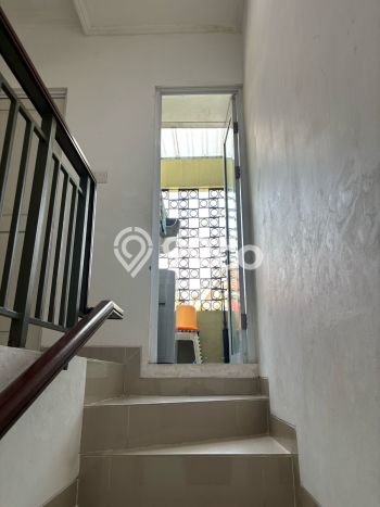 Rumah Modern 2 KT di Gading Serpong Tangerang Semi Furnished Rumah Modern 2 KT di Gading Serpong Tangerang Semi Furnished