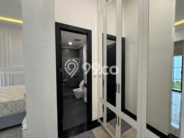 Rumah Elit Modern Tanpa Renovasi di Gading Serpong Tangerang Rumah Elit Modern Tanpa Renovasi di Gading Serpong Tangerang