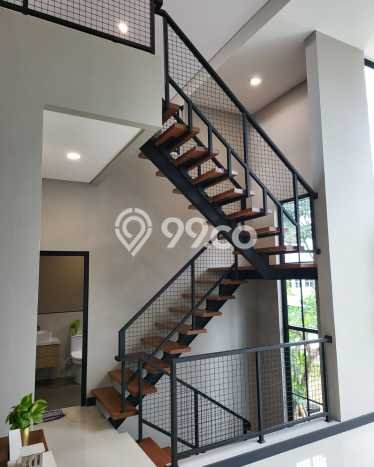 For Sale Rumah Mewah Exclusive di BSD, Tangerang Selatan For Sale Rumah Mewah Exclusive di BSD, Tangerang Selatan