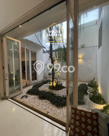 Rumah Luxury Modern Tanpa Renovasi di Ciganjur Jakarta Selatan Rumah Luxury Modern Tanpa Renovasi di Ciganjur Jakarta Selatan