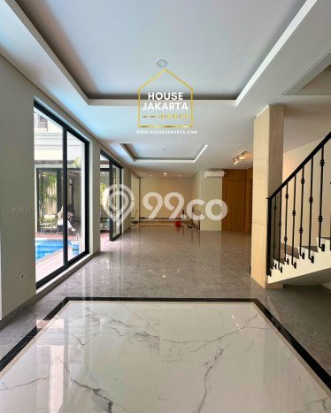 Rumah Mewah LB 200m2 Siap Huni Desain Elegan di Pondok Indah, Jakarta Selatan Rumah Mewah LB 200m2 Siap Huni Desain Elegan di Pondok Indah, Jakarta Selatan