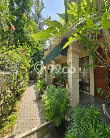 For Sale! Premium House LT 709m2 Desain Elegan di Senopati For Sale! Premium House LT 709m2 Desain Elegan di Senopati