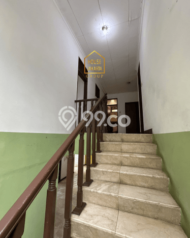 Ready to Use! Luxury House LT 235m2 Desain Elegan di Pondok Indah Ready to Use! Luxury House LT 235m2 Desain Elegan di Pondok Indah