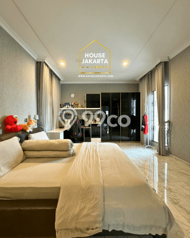 Siap Huni Rumah Mewah 5 Kamar di Menteng Dekat ke Mana Saja Siap Huni Rumah Mewah 5 Kamar di Menteng Dekat ke Mana Saja