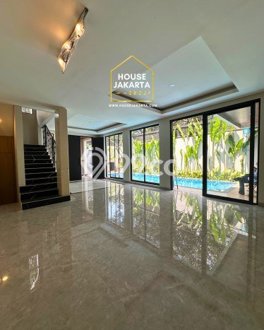 Rumah Mewah LB 200m2 Siap Huni Desain Elegan di Pondok Indah, Jakarta Selatan Rumah Mewah LB 200m2 Siap Huni Desain Elegan di Pondok Indah, Jakarta Selatan
