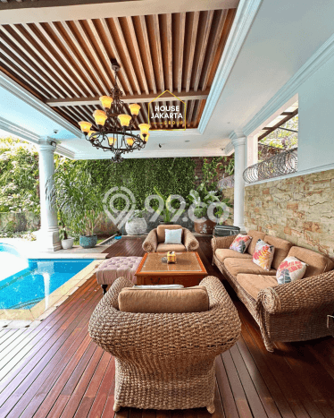 Jual Rumah Luas Elegan Dengan View Eksklusif di Kemang, Jakarta Selatan Jual Rumah Luas Elegan Dengan View Eksklusif di Kemang, Jakarta Selatan
