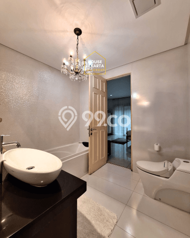 Rumah Mewah Dijual LT 458m2 di Kebayoran Baru, Jakarta Selatan Rumah Mewah Dijual LT 458m2 di Kebayoran Baru, Jakarta Selatan