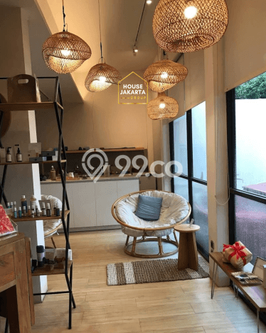 Unit Komersial Dijual di Kebayoran Baru Jakarta Selatan 600m2 Unit Komersial Dijual di Kebayoran Baru Jakarta Selatan 600m2