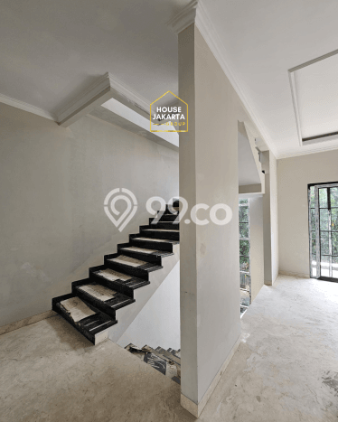 Hunian Mewah Siap Huni LT 218m2 di Kebayoran Baru, Jakarta Selatan Hunian Mewah Siap Huni LT 218m2 di Kebayoran Baru, Jakarta Selatan
