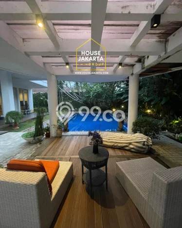 Rumah Luxury Modern Tanpa Renovasi di Ciganjur Jakarta Selatan Rumah Luxury Modern Tanpa Renovasi di Ciganjur Jakarta Selatan