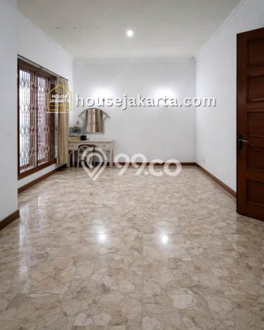 Hunian Mewah Dijual LT 723m2 di Menteng, Jakarta Pusat Hunian Mewah Dijual LT 723m2 di Menteng, Jakarta Pusat