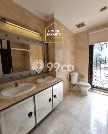 Dijual Rumah Mewah Exclusive di Kebayoran Baru, Jakarta Selatan Dijual Rumah Mewah Exclusive di Kebayoran Baru, Jakarta Selatan