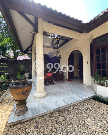 For Sale! Luxury House LT 560m2 Desain Elegan di Lebak Bulus For Sale! Luxury House LT 560m2 Desain Elegan di Lebak Bulus