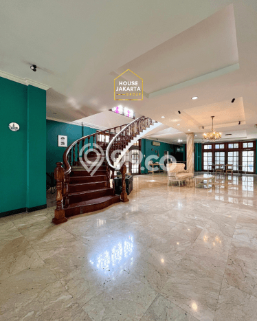 Rumah Elit Modern Tanpa Renovasi di Pondok Indah Jakarta Selatan Rumah Elit Modern Tanpa Renovasi di Pondok Indah Jakarta Selatan