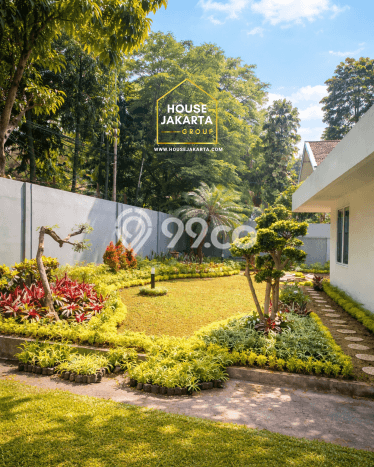 Rumah Mewah Siap Huni LT 668m2 di Kebayoran Baru, Jakarta Selatan Rumah Mewah Siap Huni LT 668m2 di Kebayoran Baru, Jakarta Selatan