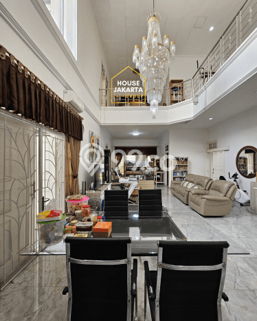 Ready to Use! Premium House LT 660m2 Desain Modern di Pondok Indah Ready to Use! Premium House LT 660m2 Desain Modern di Pondok Indah