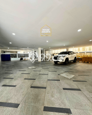 Jual Rumah Luas Elegan Dengan View Eksklusif di Kemang, Jakarta Selatan Jual Rumah Luas Elegan Dengan View Eksklusif di Kemang, Jakarta Selatan