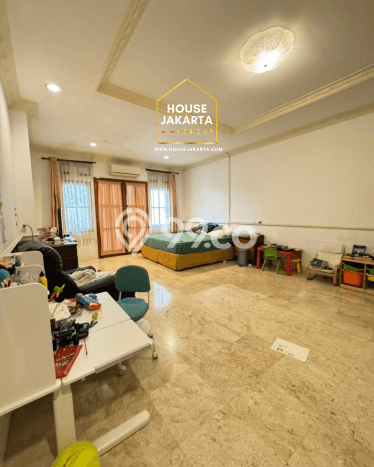 Rumah Elit Modern Tanpa Renovasi di Cipete Jakarta Selatan Rumah Elit Modern Tanpa Renovasi di Cipete Jakarta Selatan