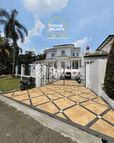 Ready to Use! Premium House LT 755m2 Desain Modern di Pondok Indah Ready to Use! Premium House LT 755m2 Desain Modern di Pondok Indah