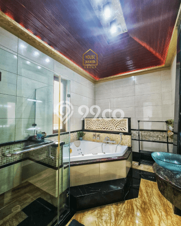 Dijual Rumah Luas Elegan Dengan View Eksklusif di Pondok Indah, Jakarta Selatan Dijual Rumah Luas Elegan Dengan View Eksklusif di Pondok Indah, Jakarta Selatan