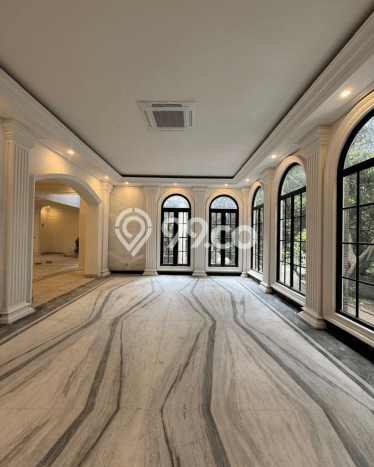Hunian Elit LB 2100m2 Siap Huni Desain Elegan di Pondok Indah, Jakarta Selatan Hunian Elit LB 2100m2 Siap Huni Desain Elegan di Pondok Indah, Jakarta Selatan