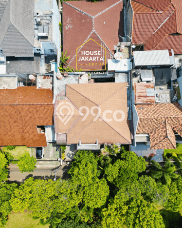 Siap Huni Rumah Mewah 5 Kamar di Kebayoran Baru Dekat ke Mana Saja Siap Huni Rumah Mewah 5 Kamar di Kebayoran Baru Dekat ke Mana Saja
